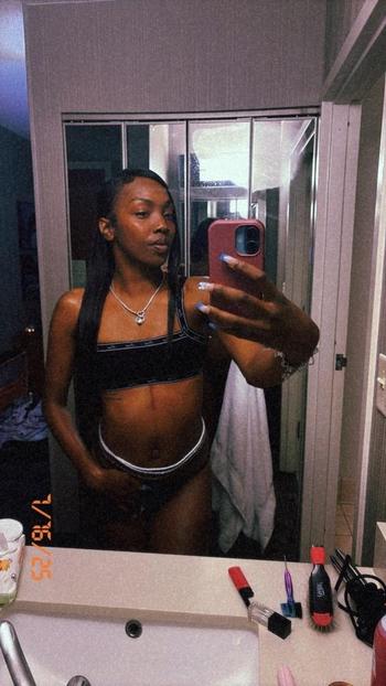 Asia, 23  female escort, Concord